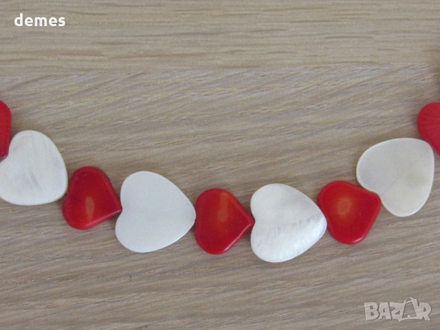  Гердан от естествени червени корали и бял седеф-сърце, снимка 5 - Колиета, медальони, синджири - 32502038