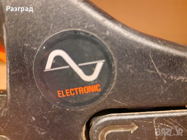 Black Decker bd292e electronic Английски Оригинален Мини Лентов Шлайф/Ел.Пила-300, снимка 7 - Други инструменти - 43154564