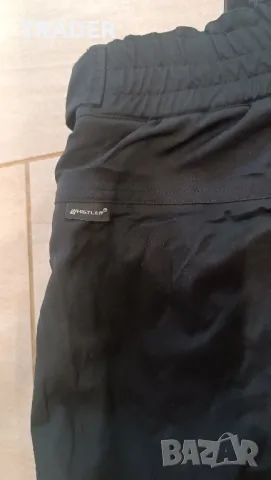 Whistler ски гащеризон екип  с  махащи се презрамки тиранти , снимка 12 - Зимни спортове - 39750669