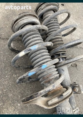 Peugeot 307 2002година 2.0hdi комби Амортисьори и пружини, снимка 5 - Части - 40491765
