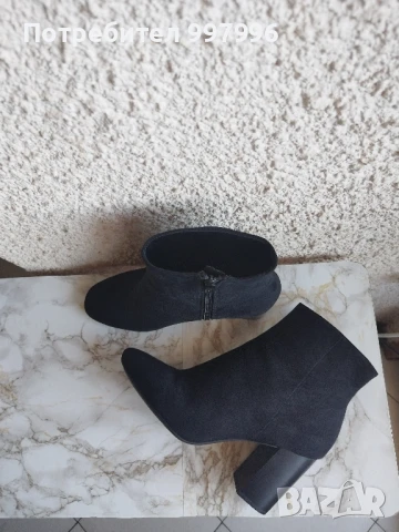 елегантни велурени боти H&M -40номер, снимка 3 - Дамски боти - 50564794