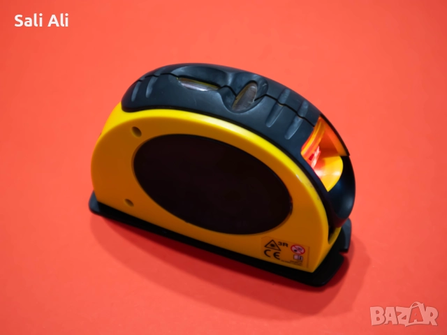 Strait-Line 64001 лазерен нивелир за точни линии строителство ремонт, снимка 5 - Други инструменти - 52673819