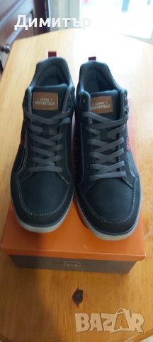 Продавам маратонки мъжки нови номер 45