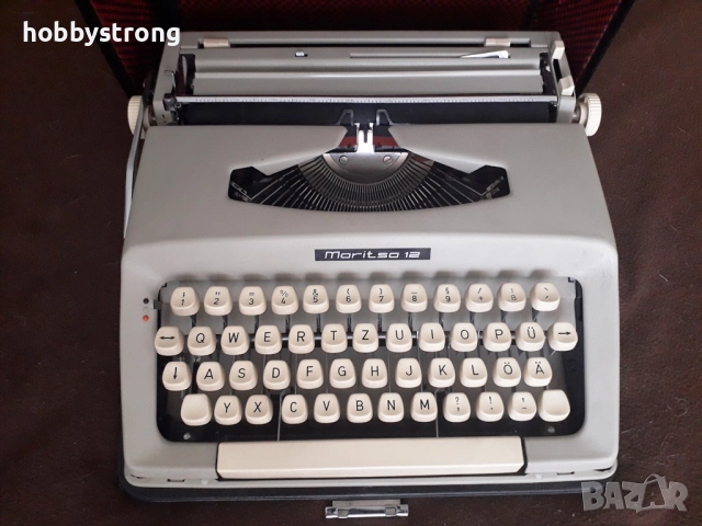Пишеща машина Марица 12 на латиница