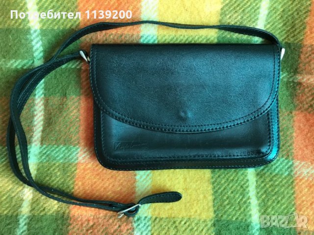 Дамска италианска малка черна чанта естествена кожа дълга дръжка, снимка 3 - Чанти - 34944261