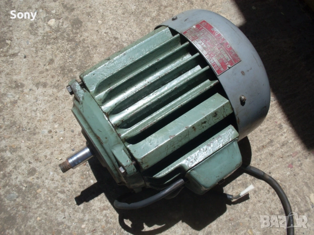 Стар български електромотор за пералня., снимка 8 - Антикварни и старинни предмети - 52500184