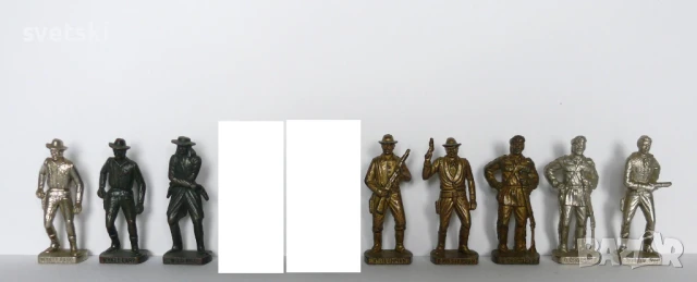 Стари метални войничета и фигурки от шоколадови яйца Киндер, Балабан, Ландрин и др., снимка 12 - Колекции - 50821230