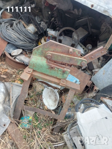 Голяма ножица за ламарина с стойка 