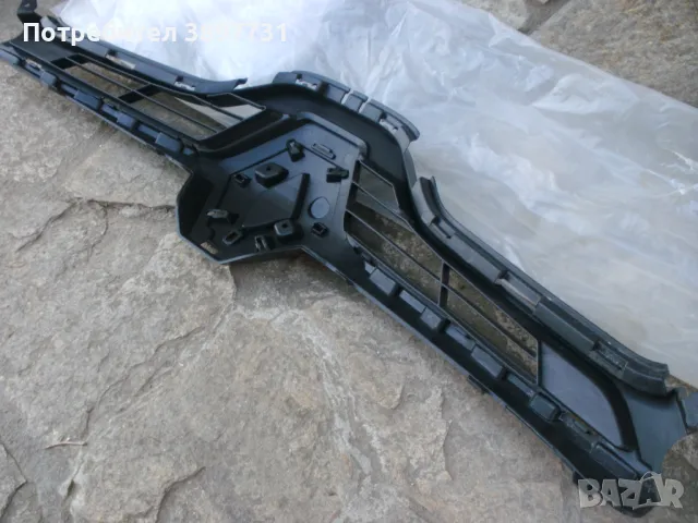 Решетка - радиаторна от Renault Megane - 2019 - 2022 год - Нова ! , снимка 4 - Части - 49936052