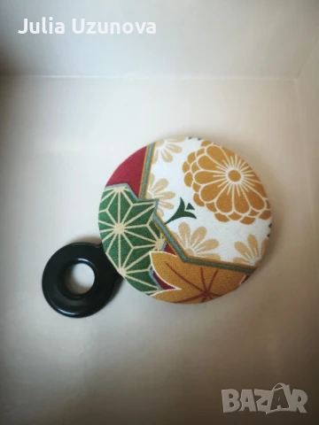 Традиционно японско огледалце за кимоно