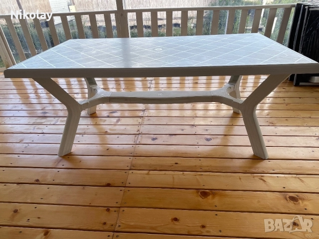 Голяма градинска маса, снимка 3 - Маси - 51958379