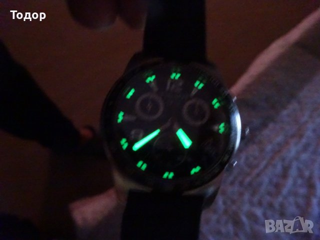 Кварцов мъжки часовник хронограф Tissot, снимка 9 - Мъжки - 36573266