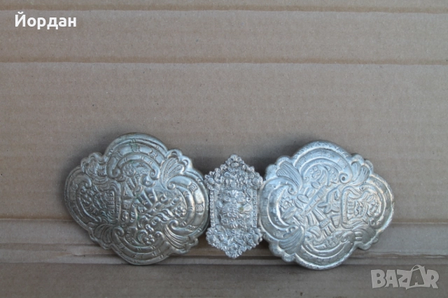 Сребърни пафти