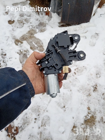 0390201800 моторче задна чистачка VW GOLF 5 1K6955711B, снимка 2 - Части - 53201449