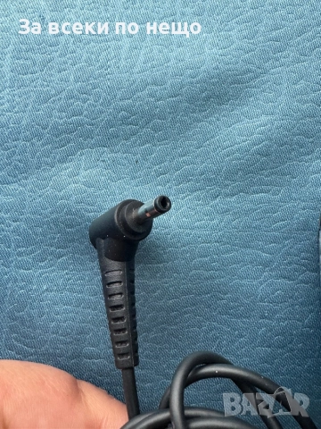 Оригинално Зарядно за лаптоп Lenovo IdeaPad 20V 2.25A Букса 4.0x1.7мм., снимка 4 - Кабели и адаптери - 52331989