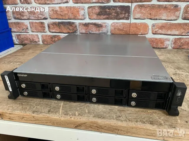 QNAP TS-870U-RP NAS - 8 Bays - 24GB RAM - 10GbE, снимка 2 - Външни хард дискове - 48844380