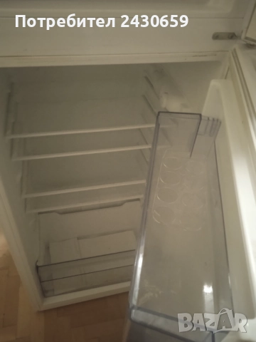 Хладилник Crown с отделна камера, снимка 2 - Хладилници - 52788299