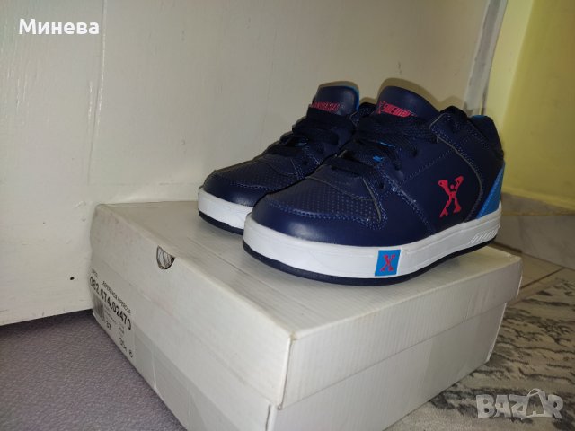 Маратонки с колелца Sidewalk sports , снимка 2 - Детски маратонки - 38057420