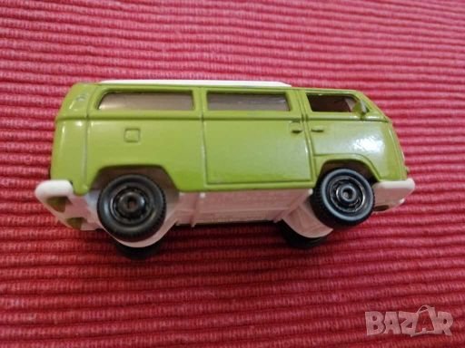 Метална количка Фолцваген бус,Matchbox,Маджбокс.  , снимка 2 - Колекции - 28139771