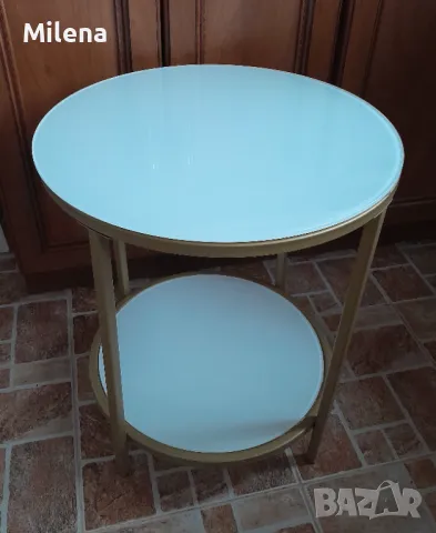 Маса стъкло и метал от магазин "Юск"