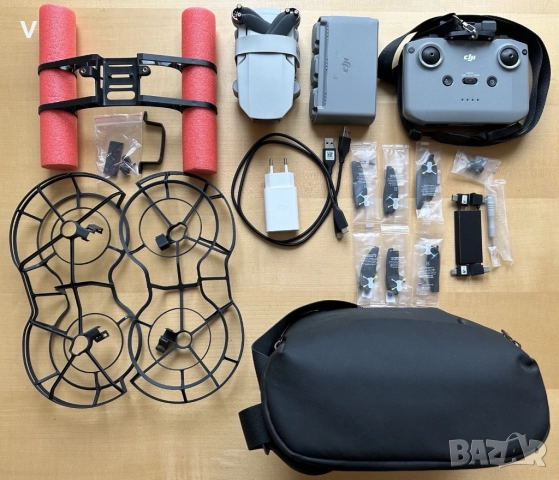 дрон DJI Mini 2 4К с Fly more combo pack + допълнителни аксесоари., снимка 1