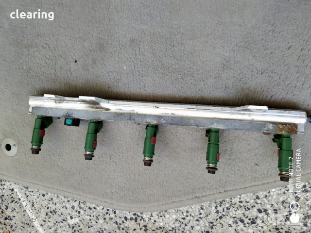 Горивна рейка за VOLVO S80 2.4, снимка 2 - Части - 27934263