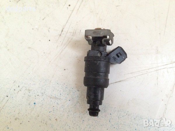 Дюза бензин за Mercedes C230 w202