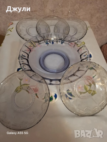 Сервиз десертен /цветно стъкло, снимка 2 - Прибори за хранене, готвене и сервиране - 52381533