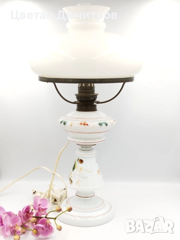 антикварна петролна лампа с основа от опалиново стъкло и абажур от матирано стъкло, около 1900 г, снимка 9 - Антикварни и старинни предмети - 51953869