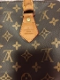 Дамска чанта Louis Vuitton, снимка 3