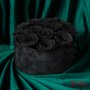 Истински Черни Вечни Рози в Черна Кадифена Кутия / Оригинален Подарък за Необикновена Жена, снимка 3