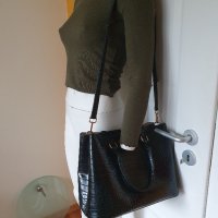 Черна дамска чанта MOHITO, снимка 5 - Чанти - 43046031