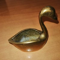 Продавам месингова статуетка - лебед, снимка 2 - Декорация за дома - 43853046