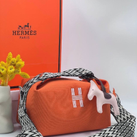 Hermes дамска чанта, снимка 3 - Чанти - 44854302