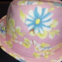 Детска шапка за момиче, снимка 3 - Шапки, шалове и ръкавици - 39193365