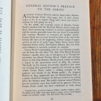 The Hound of the Baskervilles - Arthur Conan Doyle, снимка 8 - Художествена литература - 38539383