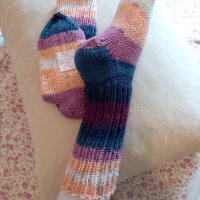 Ръчно плетени дамски чорапи размер 38, снимка 1 - Дамски чорапи - 43031039