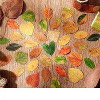 50 бр хартиени есенни листа ролка самозалепващи лепенки стикери за декорация крафт картички и др, снимка 1 - Други - 38460262