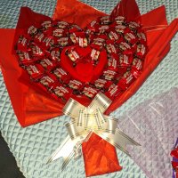 Букет сърце "MY LOVE" от шоколадови вафлички, снимка 8 - Романтични подаръци - 44070845