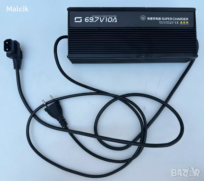 Бързо зарядно за електрически скутери Supercharger 46-72V 10Аh Vmoto, Super Soco, снимка 1