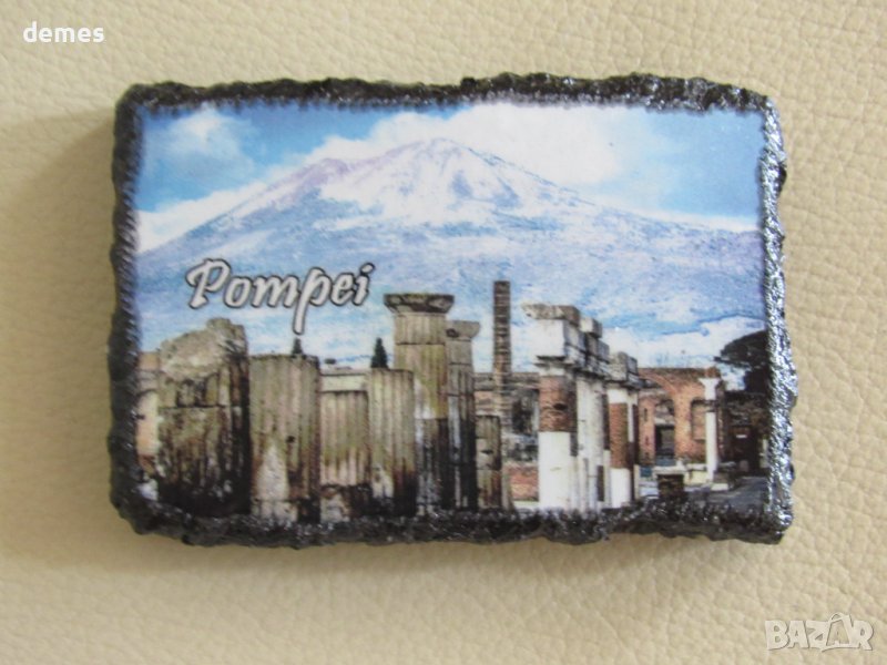 Магнит от Помпей и Везувий от лава от Везувий, Италия, снимка 1
