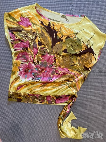 Нова блуза сатен М размер, снимка 1