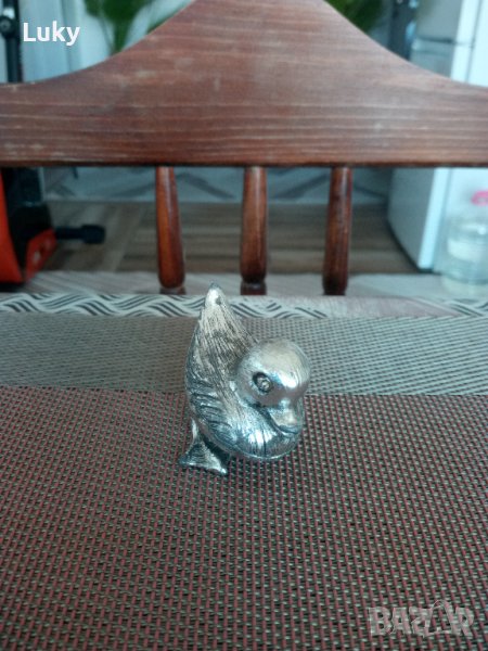 Продавам стилна, красива и старинна фигурка на пате.Ръчна изработка., снимка 1