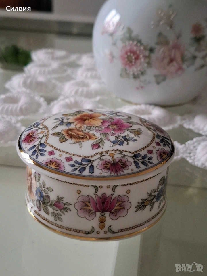 Кутия за бижута , снимка 1