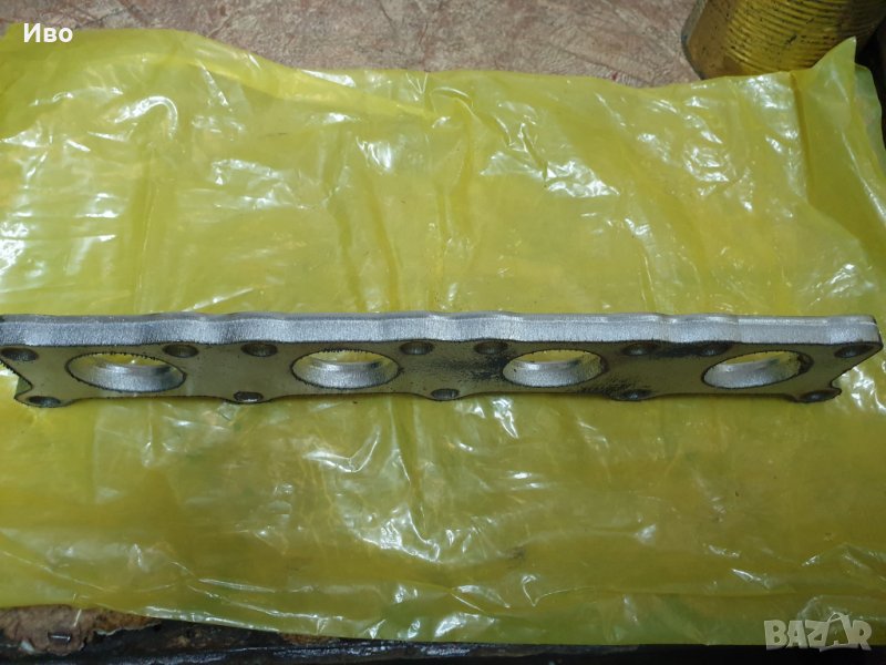  Фланец за колектор1.8 т, снимка 1