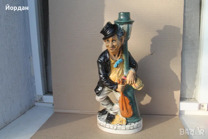 Порцеланова бутилка Италиански коняк , снимка 1