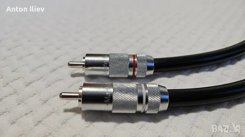 Oyaide ACROSS 750 RR V2 RCA interconnect Cable 0,7m, снимка 1