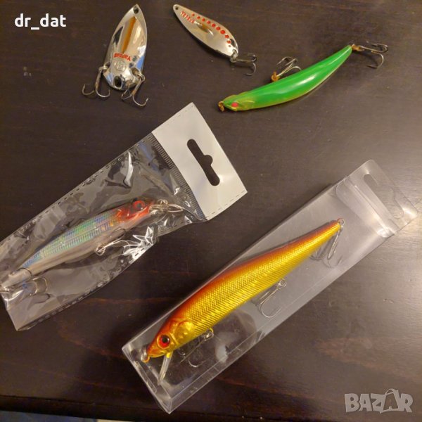 Лот изкуствени примамки - воблери и блесни, снимка 1