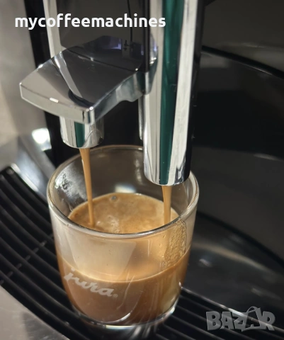 Кафемашина JURA E4 Piano Black (EA), снимка 3 - Кафемашини - 53596233