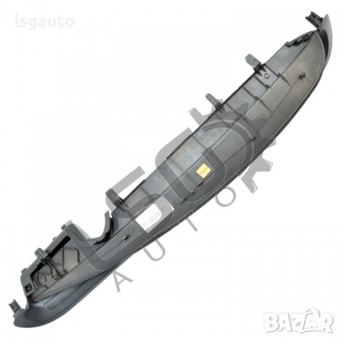 Интериорна лайсна около дисплей Renault Scenic II 2004-2009 RM030522N-110, снимка 2 - Части - 36881550